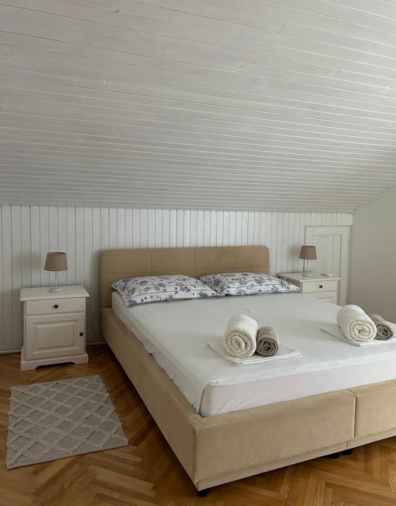 Holiday Home Vila Emma Debeljak Exterior foto